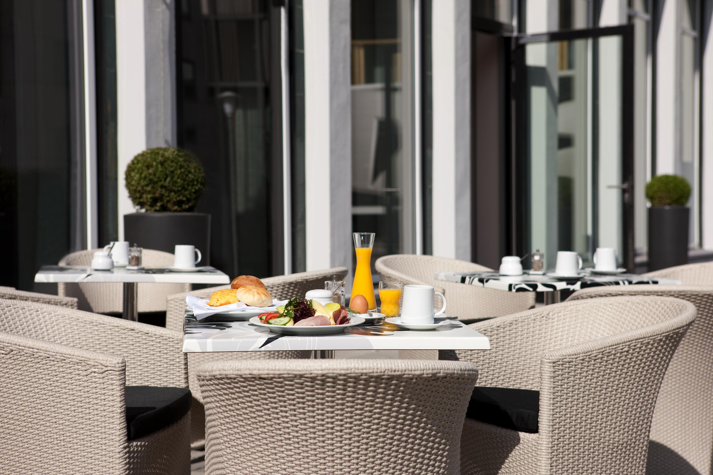 Intercityhotel Hotel 4*