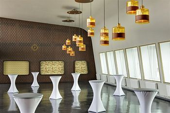 Hotel Intercityhotel 4*